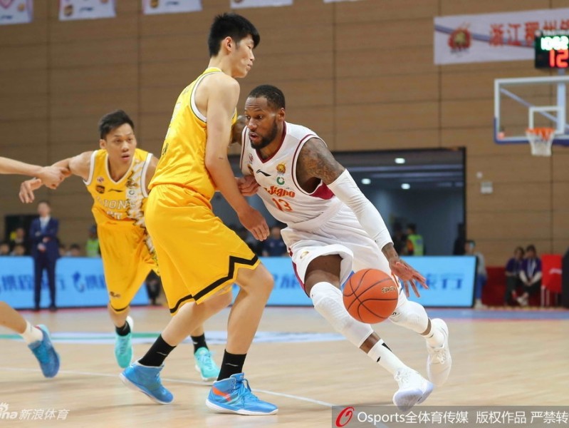 CBA浙江德比如约而至 福特森加时降服全能三双