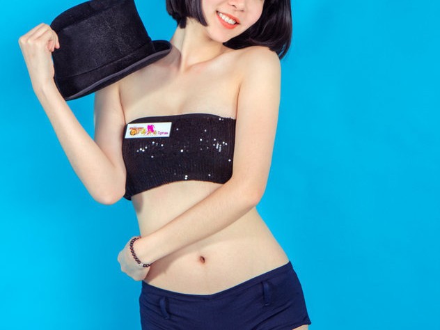 揭秘广东宏远篮球宝贝 赛场边的最美风景线