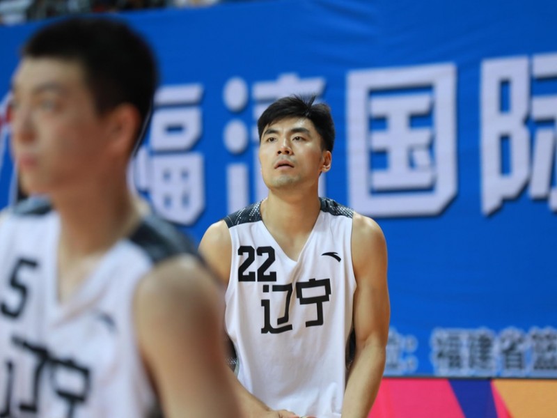 福清争霸赛辽篮狂胜立陶宛劲旅