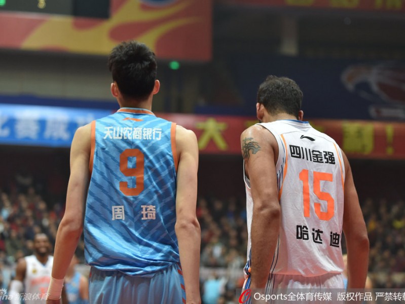 亚洲第一中锋巅峰对决：周琦与哈达迪的宿命之战