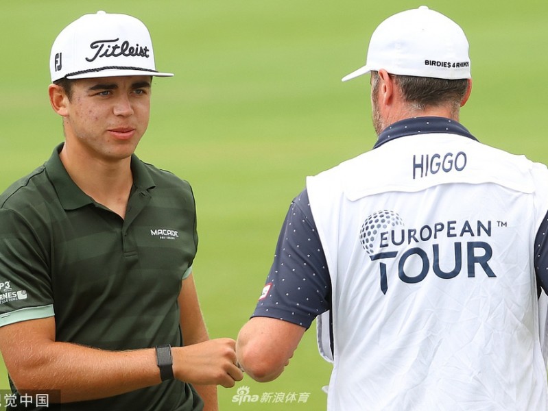 南非新星闪耀加纳利群岛 希格三周两冠平伍兹纪录