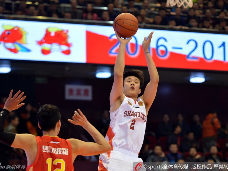 丁彦雨航领衔山东众将 睢冉铁血与吴轲暴扣共铸经典