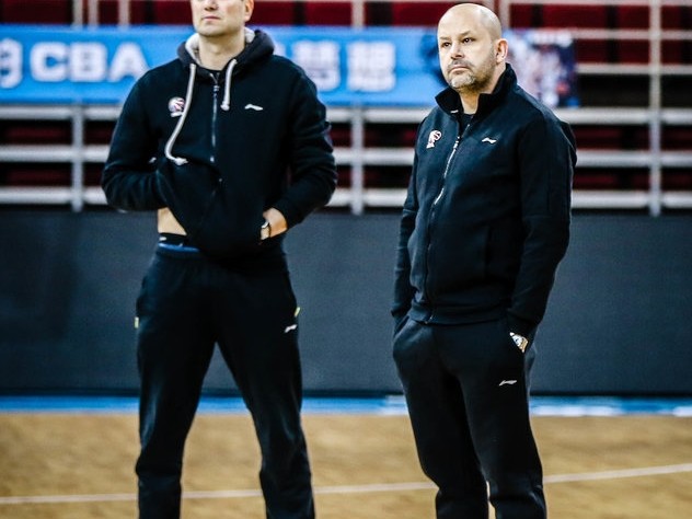 方硕时代初露锋芒 北京首钢队蓄力季后赛